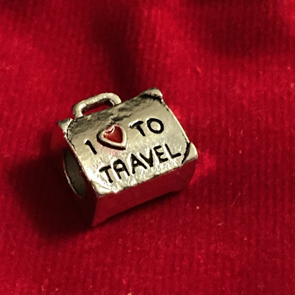 🧳 NWOT - I ❤️ To Travel Suitcase - Silvertone Slider Charm 🧳 - Picture 3 of 6